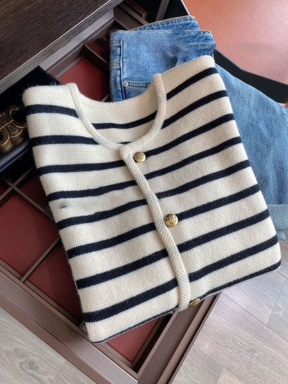 Sweaters O-neck Stripe Knitted