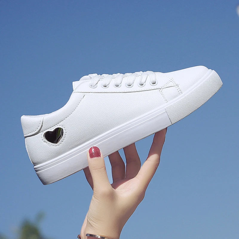 White Sneakers W